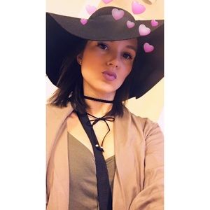 Meet your Posher, Sanda